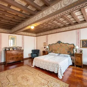  Bed & Breakfast Ottocentesca Immersa Nel Italia
