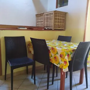  Bed & Breakfast L ' Canton Italia